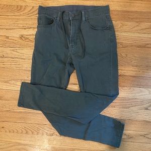 Uniqlo Olive Green Skinny Khaki Pants
